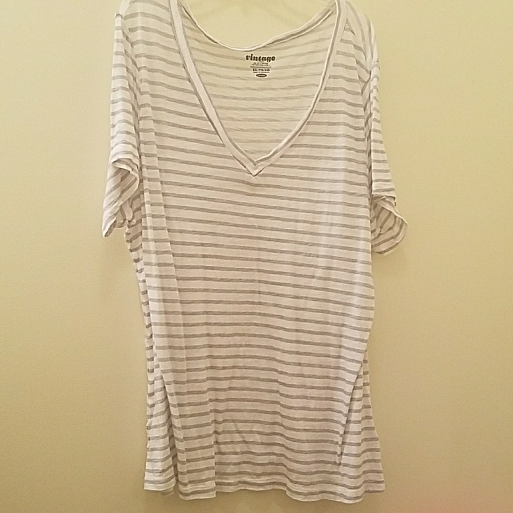 Old Navy top